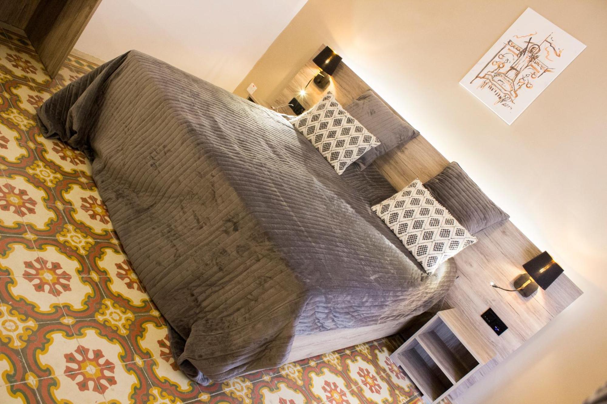 Budget Room 1 Floor Private Bathroom Ground Floor Биргу Экстерьер фото